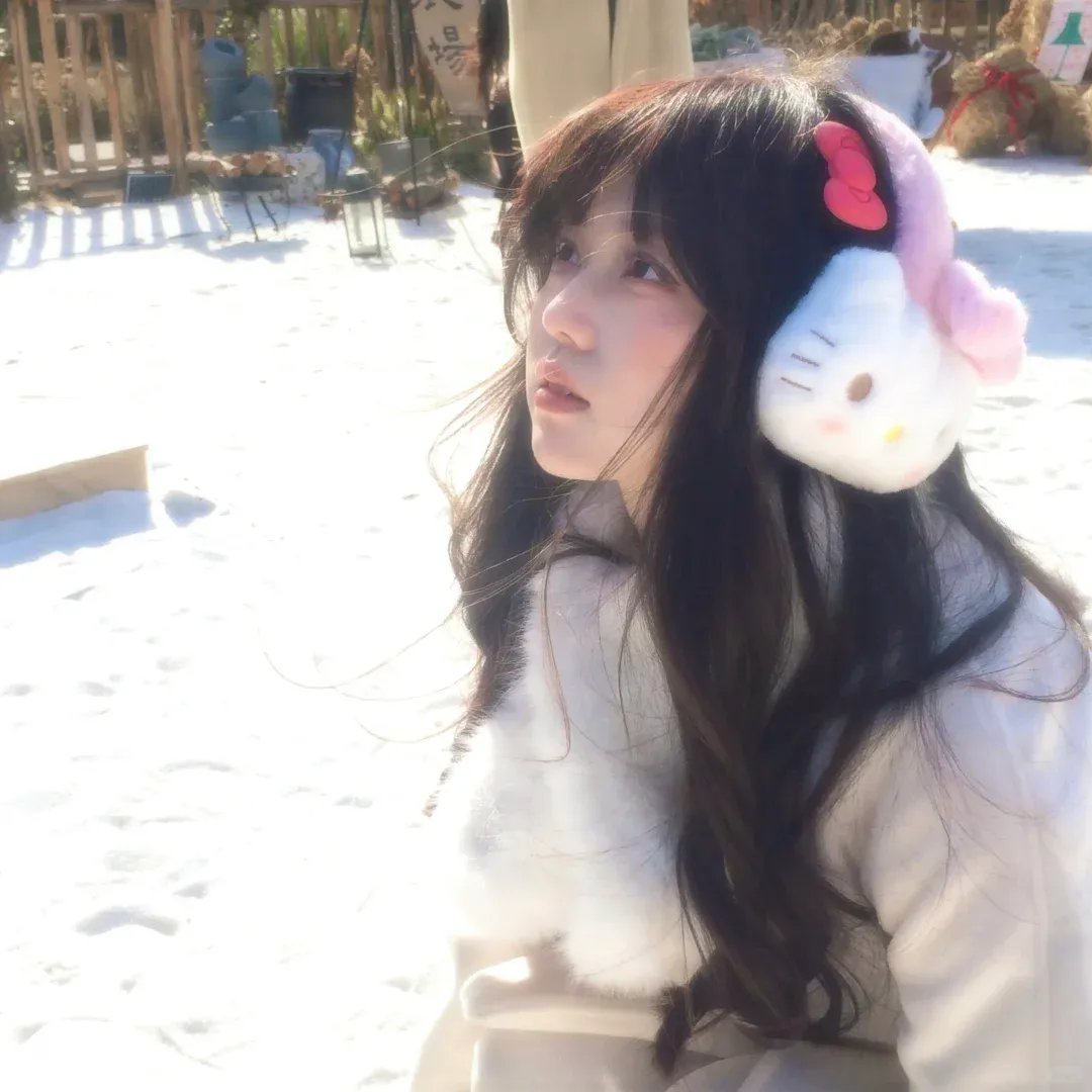 万花嬉春